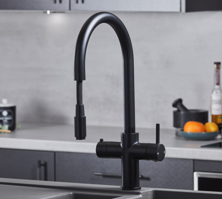 a swan neck pull-out hot water tap with slightly extended spout in matte black