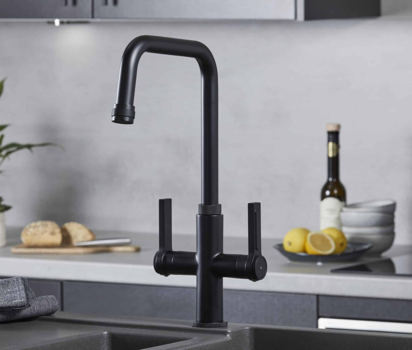 Artesano 3-in-1 D Shape Boiling Water Tap - Matt Black