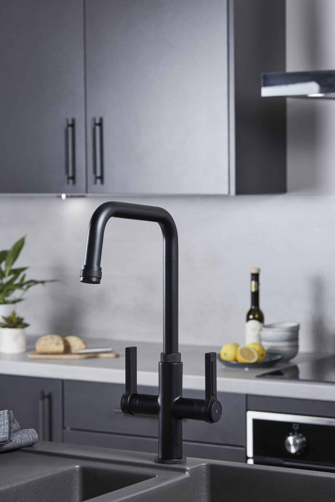 Artesano 3-in-1 D Shape Boiling Water Tap - Matt Black - Image 8