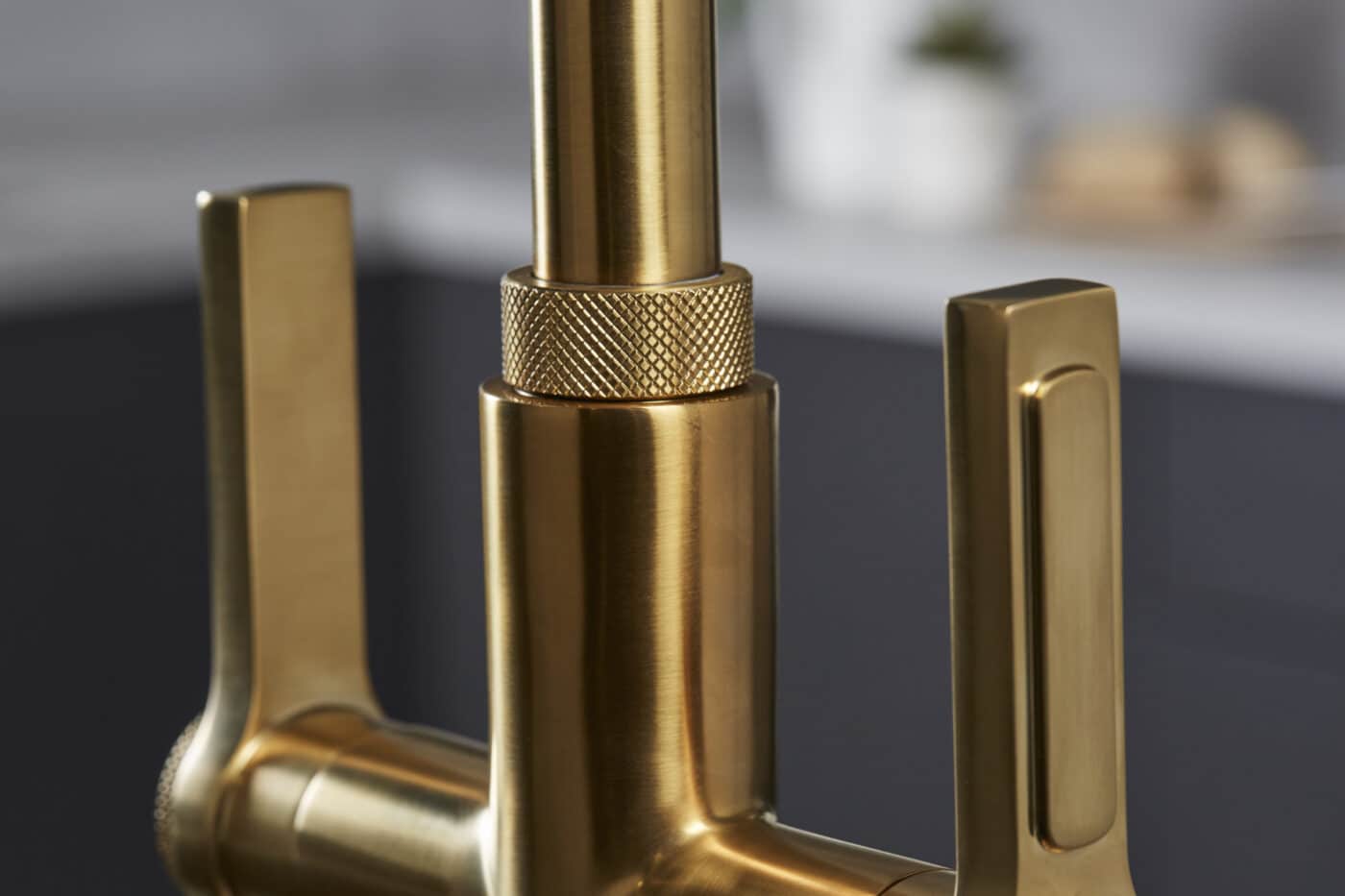 Artesano 3-in-1 D Shape Boiling Water Tap - Brushed Brass - Image 6