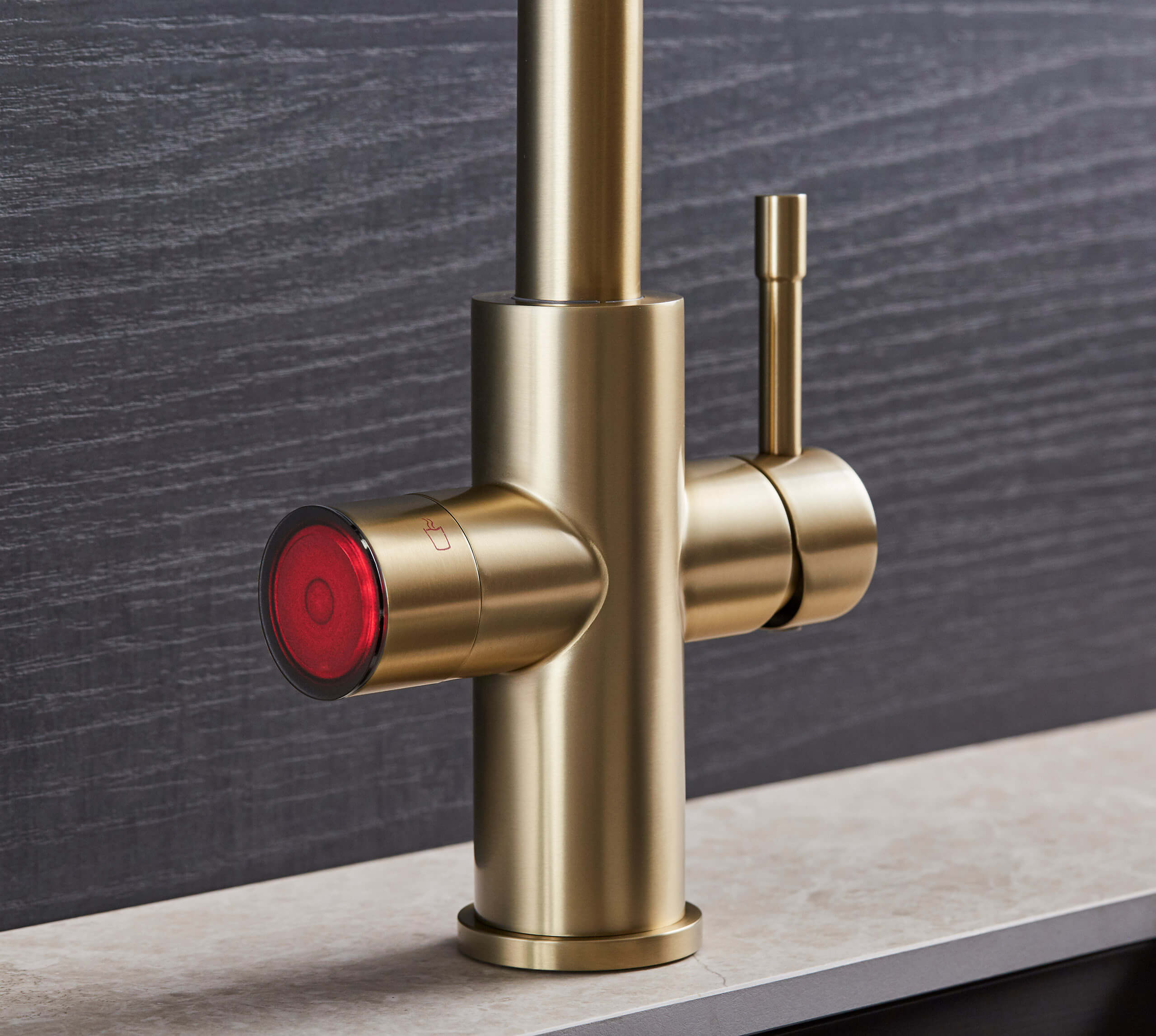 Sapphire D Chilled 4-in-1: D Shape Digital Tap - Brushed Gold - Image 10