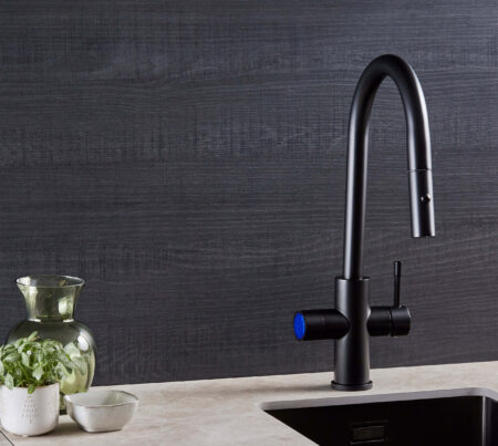 sparkling 5 in 1 tap in matt black in a modern kitchen